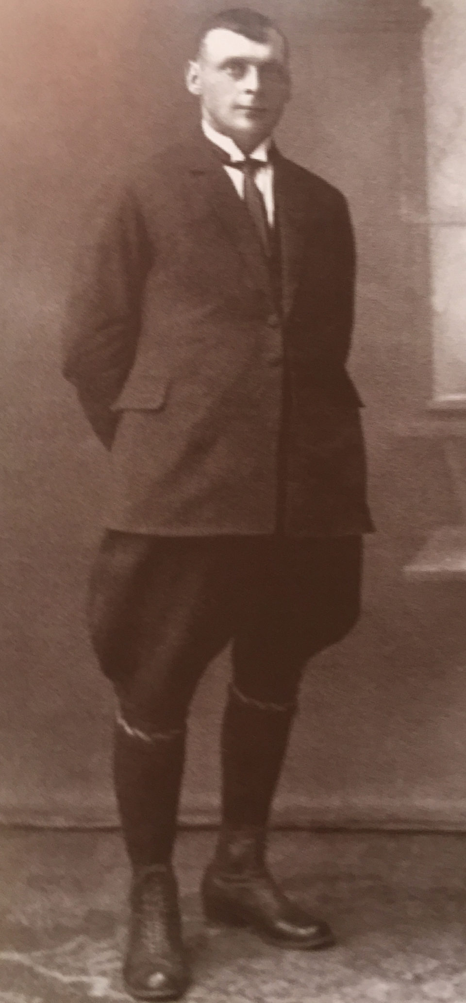 1Savanoris Jonas Maziliauskas.