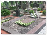 Rašytojos G.Petkevičaitės-Bitės kapas.
