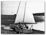 Jau turime „Kadet“, „Finn“ laivų ir iškastą 
įlanką uostui. 

