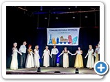 Šokių kolektyvas ,,Reverence_ festivalio scenoje