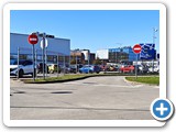 Klinikų pastatai modernūs, bet automobiliu nusigauti iki jų iššūkis